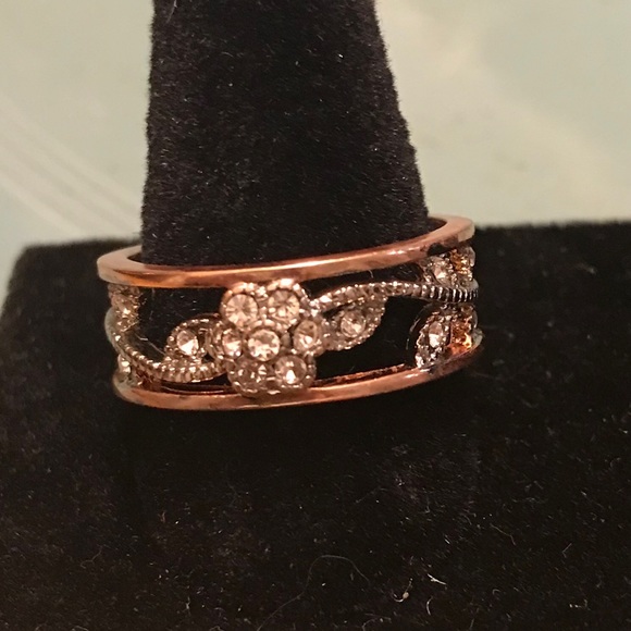 FREE SHIPPING Silver/Rose Gold Band Ring - Picture 7 of 8